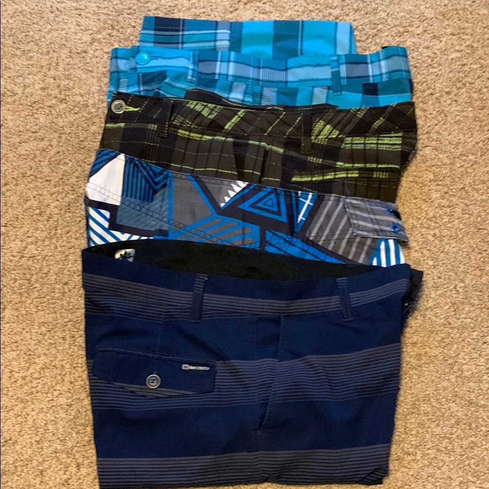 Men's Patterned Shorts/swim trunks in size 32 waist Great condition